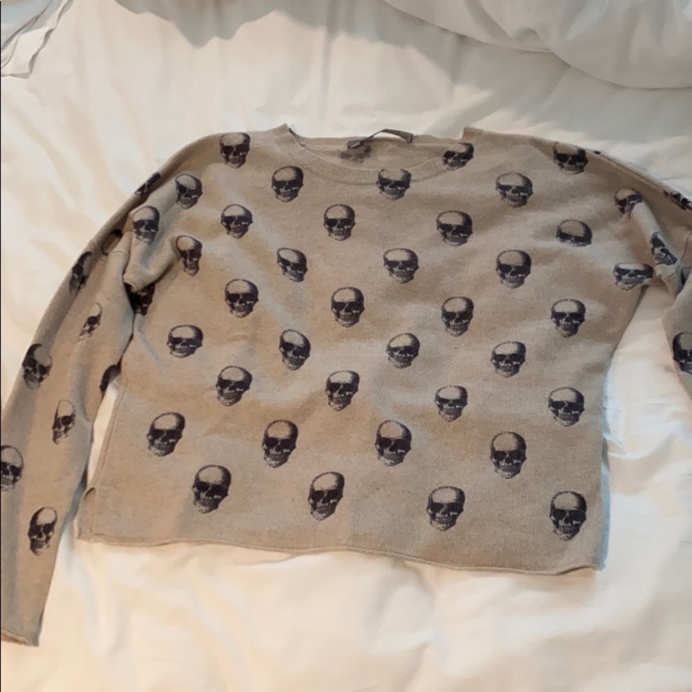 360 cashmere tan skull sweater, great condition!
